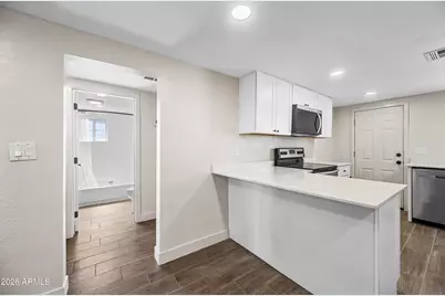 750 W 1st Place, Mesa, AZ 85201 - Photo 8