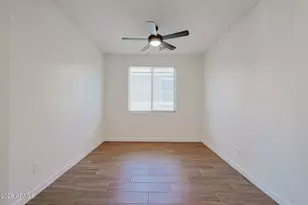 18263 W Williams Rd, Surprise, AZ 85387 - Photo 10