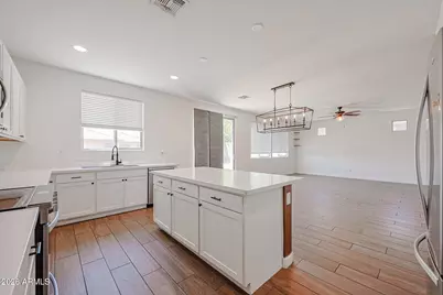 18263 W Williams Road, Surprise, AZ 85387 - Photo 6