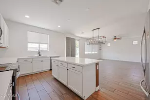 18263 W Williams Rd, Surprise, AZ 85387 - Photo 6