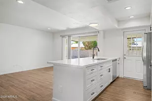 5513 W Tierra Buena Ln, Glendale, AZ 85306 - Photo 14
