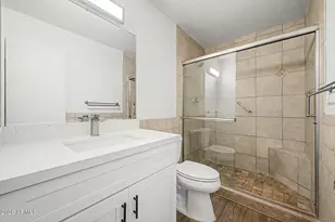 5513 W Tierra Buena Ln, Glendale, AZ 85306 - Photo 18