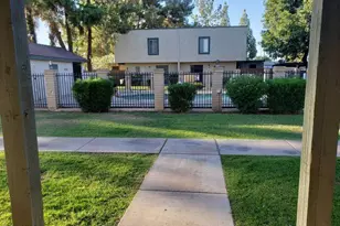 6066 W Golden Ln, Glendale, AZ 85302 - Photo 2