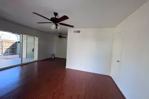 6066 W Golden Ln, Glendale, AZ 85302 - Photo 4