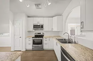 1761 S Buchanan St, Gilbert, AZ 85233 - Photo 6