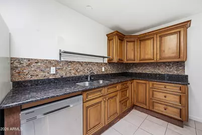12422 N Cherry Hills Drive E, Sun City, AZ 85351 - Photo 10
