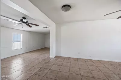 12422 N Cherry Hills Drive E, Sun City, AZ 85351 - Photo 6