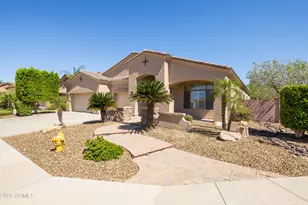 2020 W Bonanza Ln, Phoenix, AZ 85085 - Photo 2