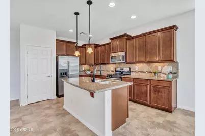 17585 W Cedarwood Lane, Goodyear, AZ 85338 - Photo 20