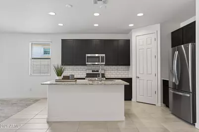 2040 N 210th Avenue, Buckeye, AZ 85396 - Photo 4