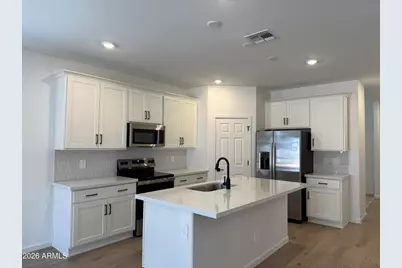 18252 W Creedance Boulevard, Surprise, AZ 85387 - Photo 4