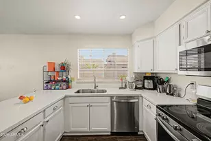 7603 W Oraibi Dr, Glendale, AZ 85308 - Photo 10