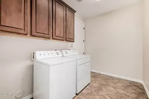 2288 E Wisteria Dr, Chandler, AZ 85286 - Photo 30