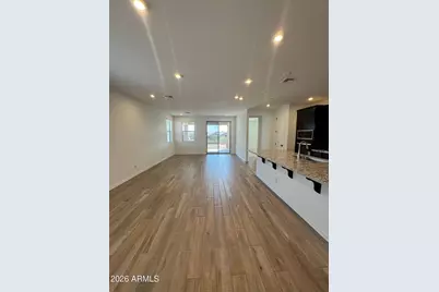 13327 W Eagle Feather Road, Peoria, AZ 85383 - Photo 2