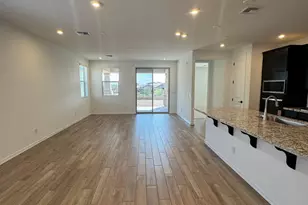 13327 W Eagle Feather Rd, Peoria, AZ 85383 - Photo 2