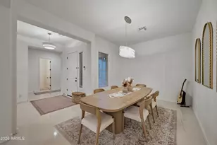 3010 E Desert Ln, Phoenix, AZ 85042 - Photo 16