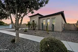 3010 E Desert Ln, Phoenix, AZ 85042 - Photo 6