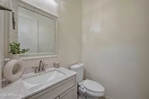 3010 E Desert Ln, Phoenix, AZ 85042 - Photo 18