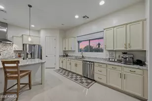 3010 E Desert Ln, Phoenix, AZ 85042 - Photo 14