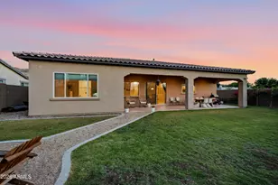 3010 E Desert Ln, Phoenix, AZ 85042 - Photo 32