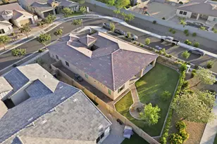 3010 E Desert Ln, Phoenix, AZ 85042 - Photo 50