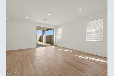 17872 W Washington Street, Goodyear, AZ 85338 - Photo 10