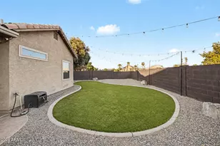 407 W Sagebrush St, Gilbert, AZ 85233 - Photo 54
