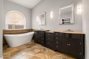 407 W Sagebrush St, Gilbert, AZ 85233 - Photo 30