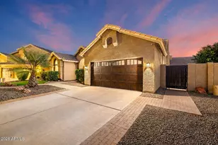 407 W Sagebrush St, Gilbert, AZ 85233 - Photo 8