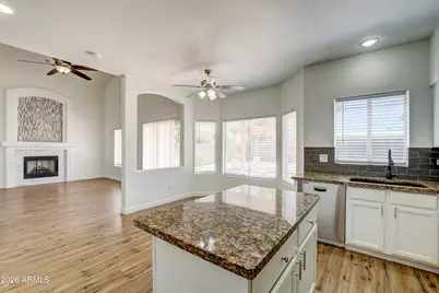 1550 N Sunset Place, Chandler, AZ 85225 - Photo 16