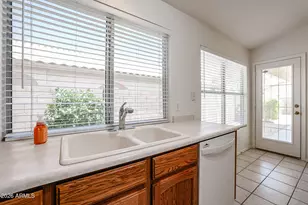 9833 W Yukon Dr, Peoria, AZ 85382 - Photo 6