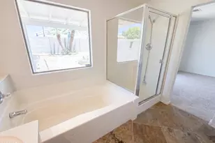 8271 N 112th Ave, Peoria, AZ 85345 - Photo 20