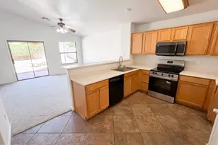 8271 N 112th Ave, Peoria, AZ 85345 - Photo 2