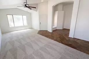 8271 N 112th Ave, Peoria, AZ 85345 - Photo 6