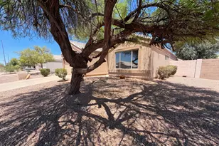 8271 N 112th Ave, Peoria, AZ 85345 - Photo 24