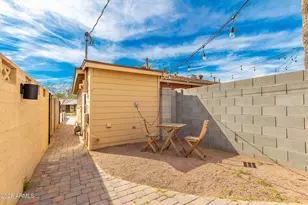 2402 W Weldon Ave, Phoenix, AZ 85015 - Photo 22