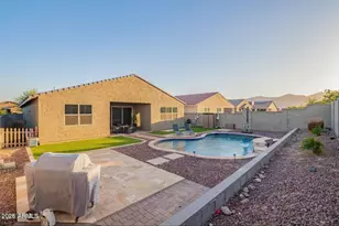 18630 W Lawrence Ln, Waddell, AZ 85355 - Photo 26