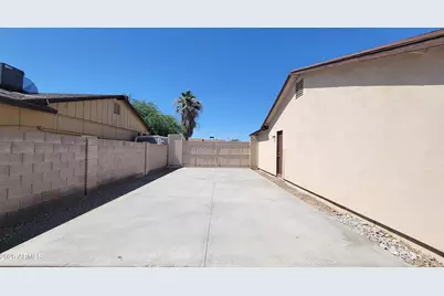 8017 W Meadowbrook Avenue, Phoenix, AZ 85033 - Photo 22