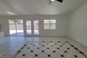 8017 W Meadowbrook Ave, Phoenix, AZ 85033 - Photo 8