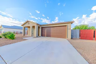 12245 W Delwood Dr, Arizona City, AZ 85123 - Photo 4