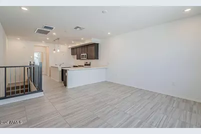 2669 S Peppertree Drive #106, Gilbert, AZ 85295 - Photo 6