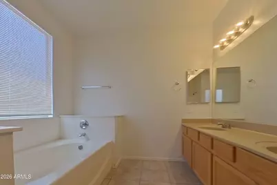 6619 W Golden Lane, Glendale, AZ 85302 - Photo 8