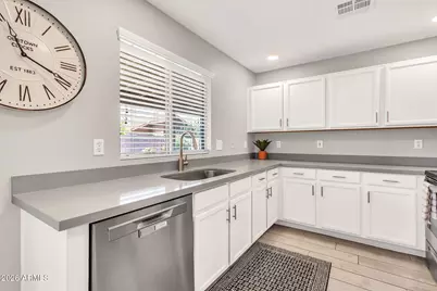 8119 E Olla Avenue, Mesa, AZ 85212 - Photo 10