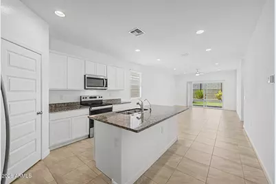 1816 W Sombra Avenue, Apache Junction, AZ 85120 - Photo 8