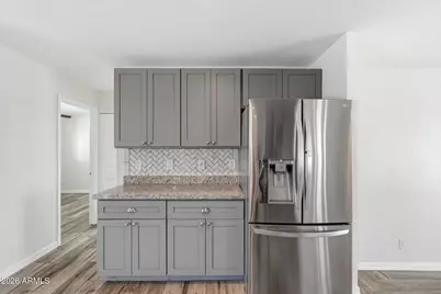 3411 W Hearn Road, Phoenix, AZ 85053 - Photo 14