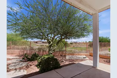 19599 N Coyote Lakes Parkway, Surprise, AZ 85378 - Photo 44