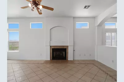 19599 N Coyote Lakes Parkway, Surprise, AZ 85378 - Photo 6