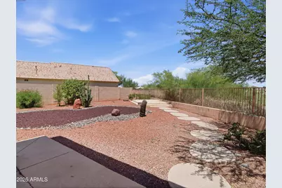 19599 N Coyote Lakes Parkway, Surprise, AZ 85378 - Photo 36
