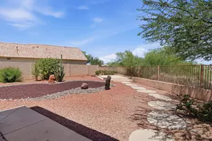 19599 N Coyote Lakes Pkwy, Surprise, AZ 85378 - Photo 36