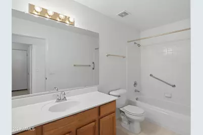 19599 N Coyote Lakes Parkway, Surprise, AZ 85378 - Photo 24
